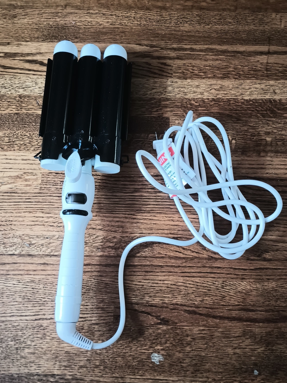 Hair Curling Iron Bondi Boost Sexy Wave  WAND 32mm Triple Barrel Tested & Works!